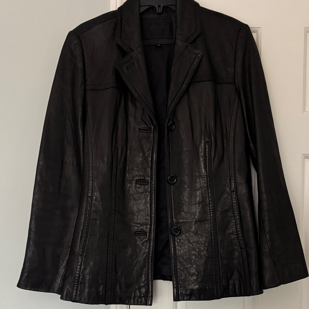Avanti Women's Classic Black Leather Jacket